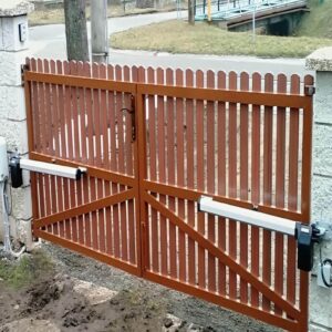 8 طرح جک بازویی درب پارکینگ دو لنگه