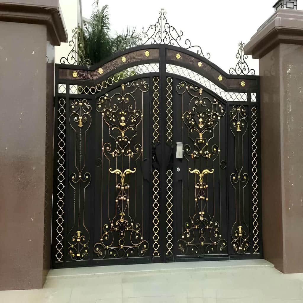 درب مشبک نورگیر عمودی برای کنترل دید