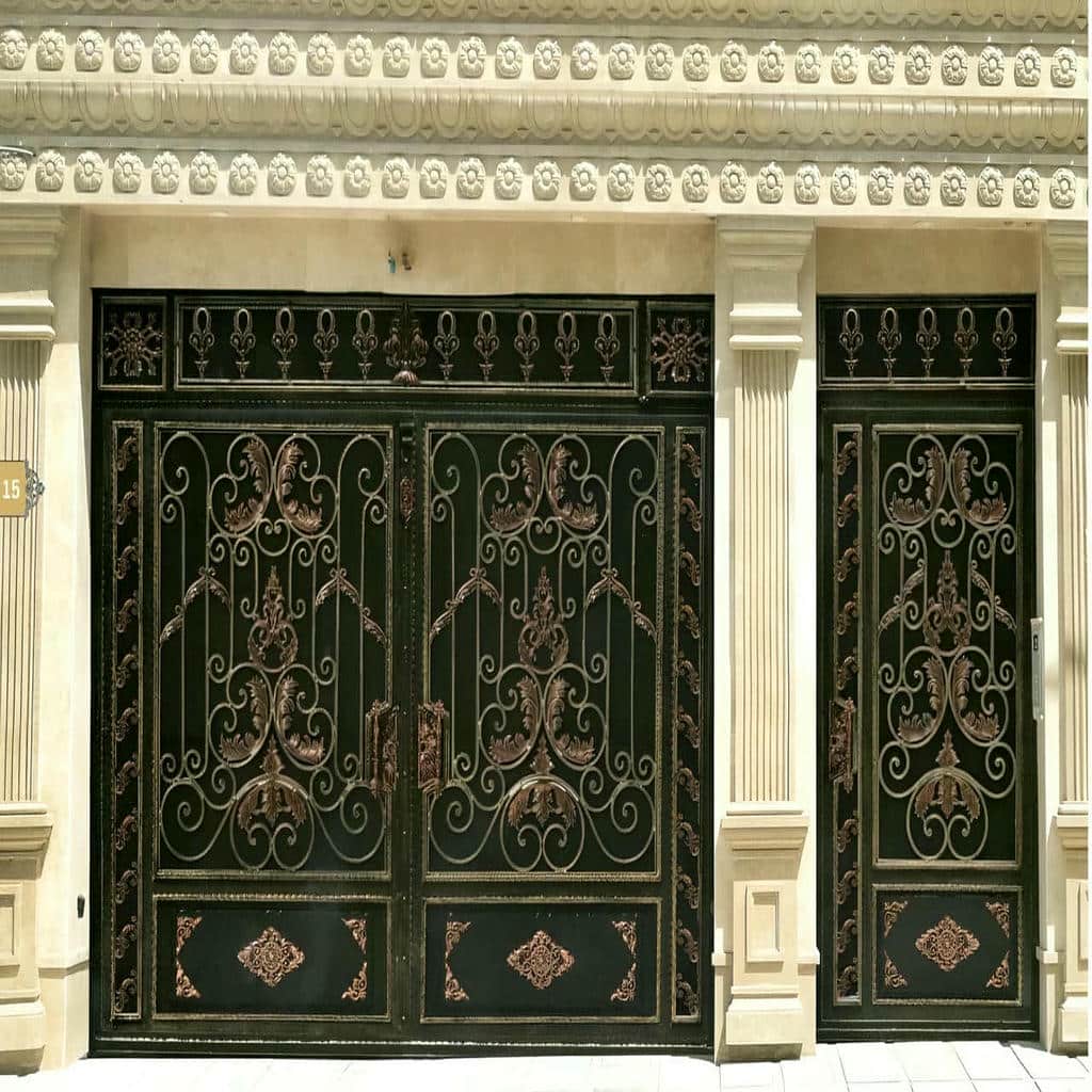 طرح درب ساختمان ساده شاسی فلزی با خطوط افقی