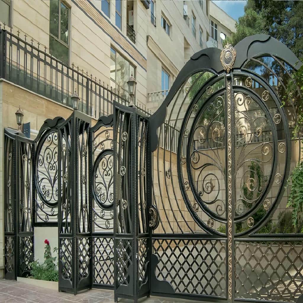 خرید درب پارکینگ دو لنگه عریض متناسب با مسیر خودرو