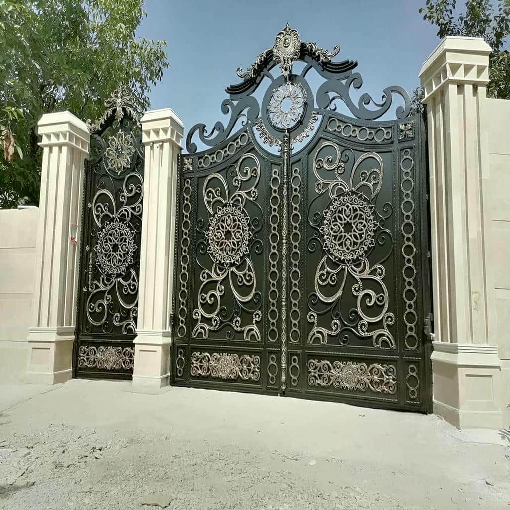قیمت درب پروفیلی کلاف دار متناسب با مقطع و شبکه