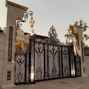 10 طرح درب حیاط بزرگ پارکینگ