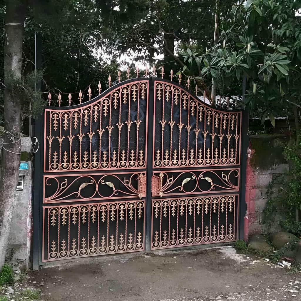 درب حیاط خانه