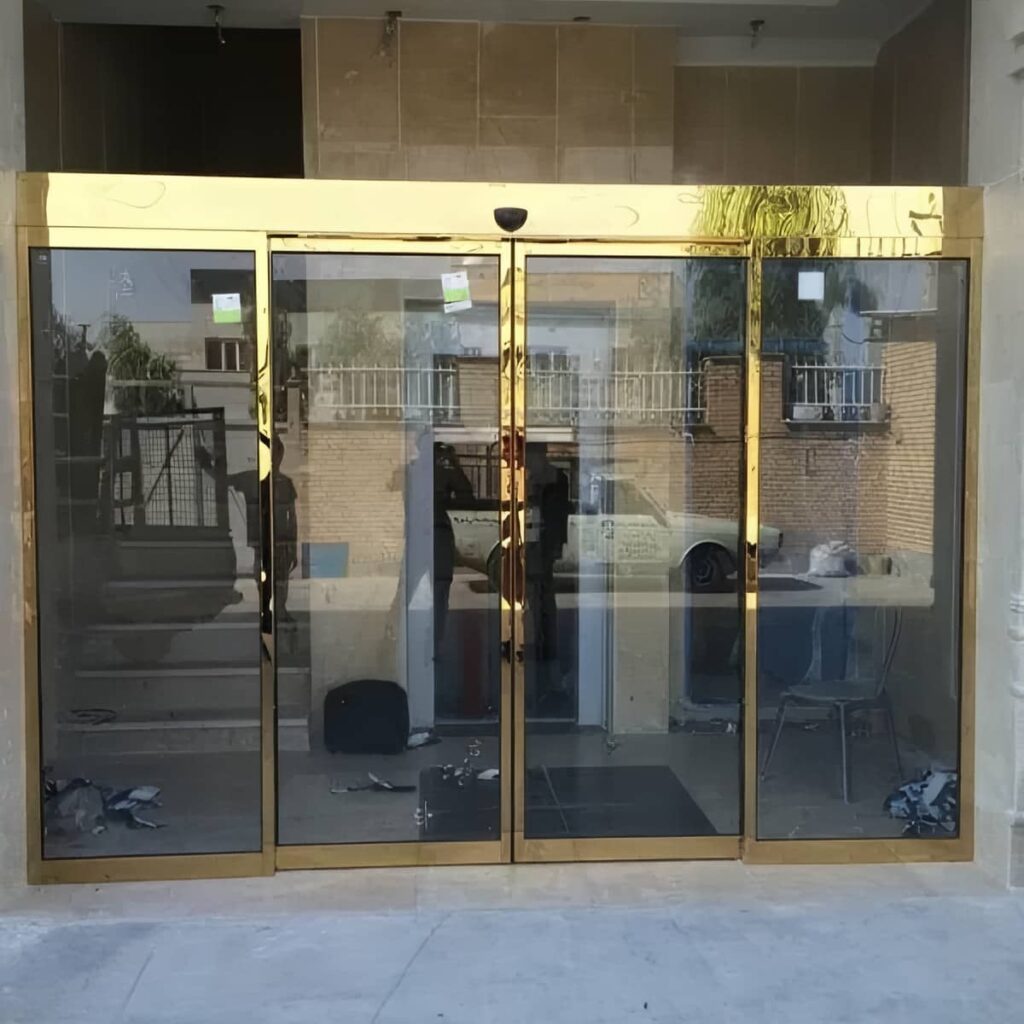 نصب درب اتوماتیک شیشه ای کم صدا برای اتاق جلسات