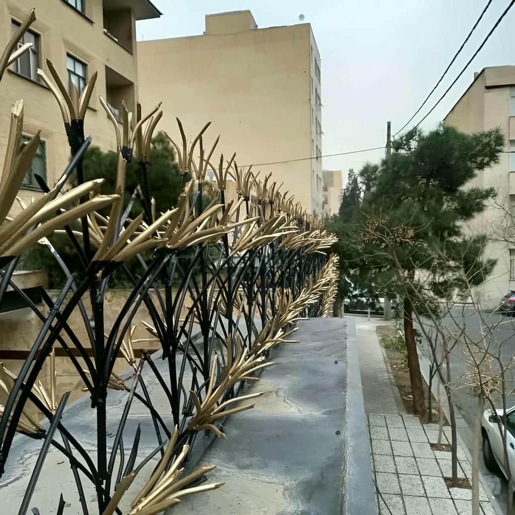 طرح متقارن حفاظ لیلیوم برای محور ورودی ویلای لوکس