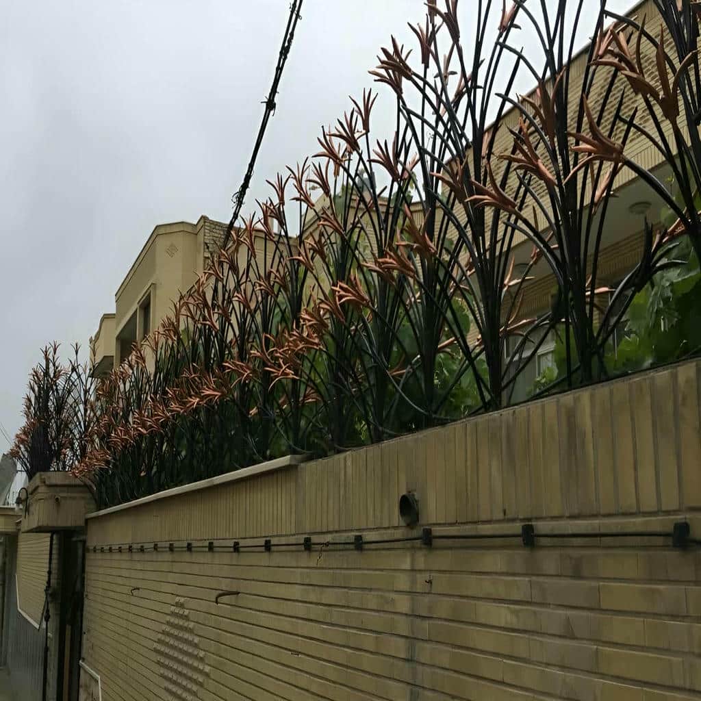 سفارش طرح تاج‌بلند حفاظ لیلیوم برای دیوار اصلی