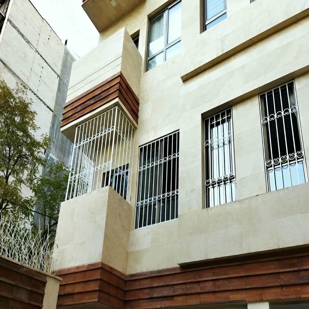 14 نمونه حفاظ پنجره ویلایی نمای باغ