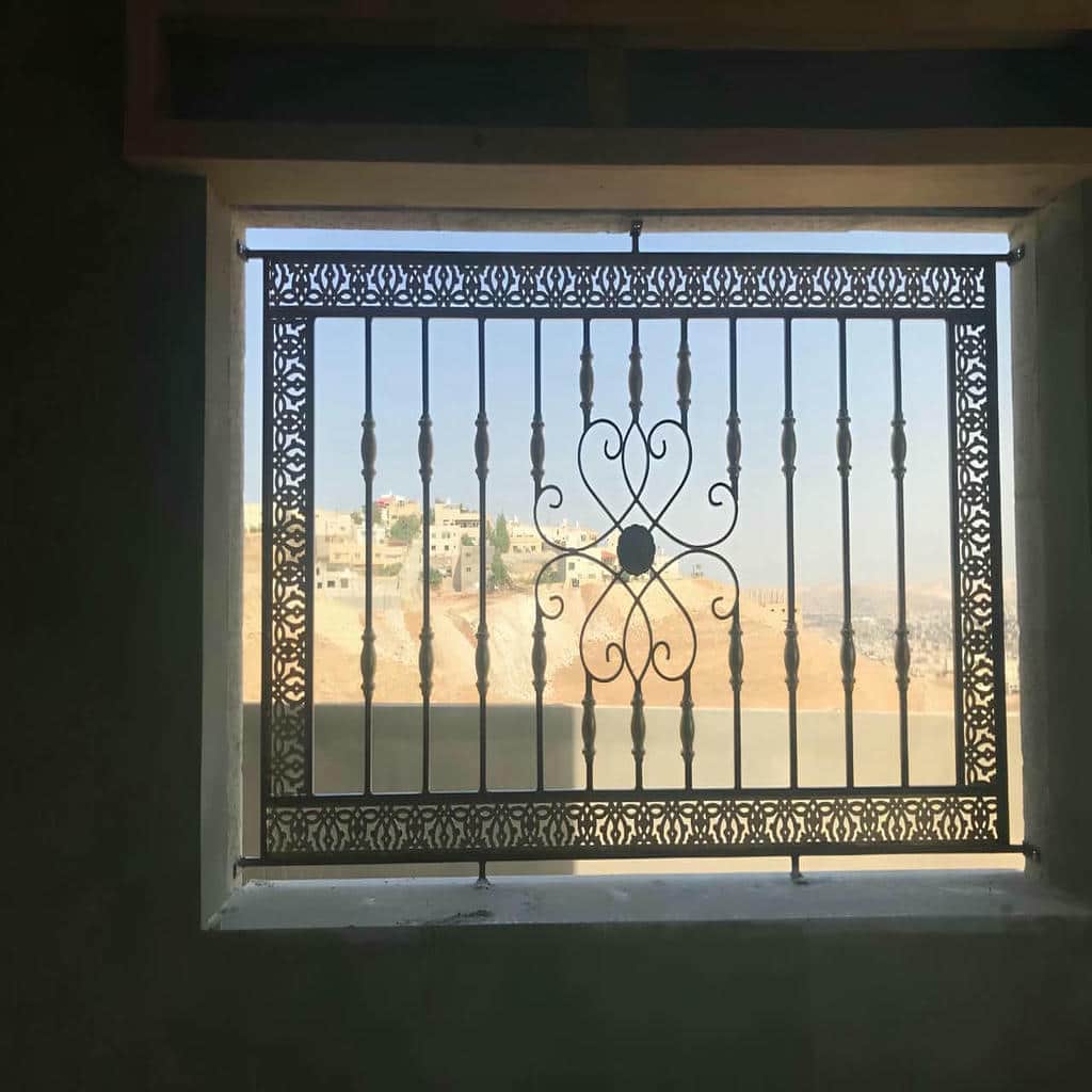 خرید حفاظ پنجره طبقه اول متناسب با ورودی