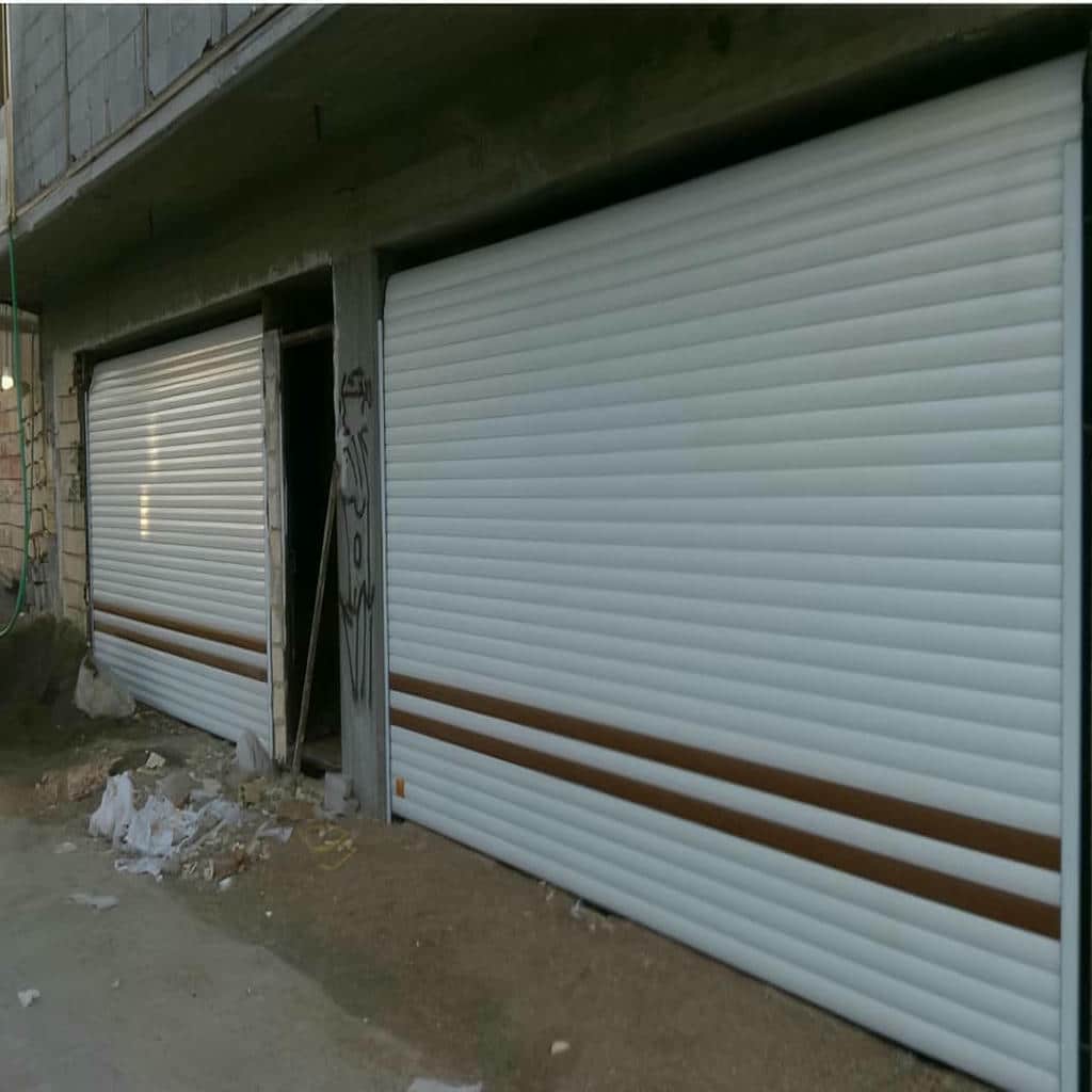 خرید کرکره برقی مدرن نمای تجاری متناسب با پروژه