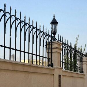 6 مدل حفاظ روی دیوار باغ محوطه