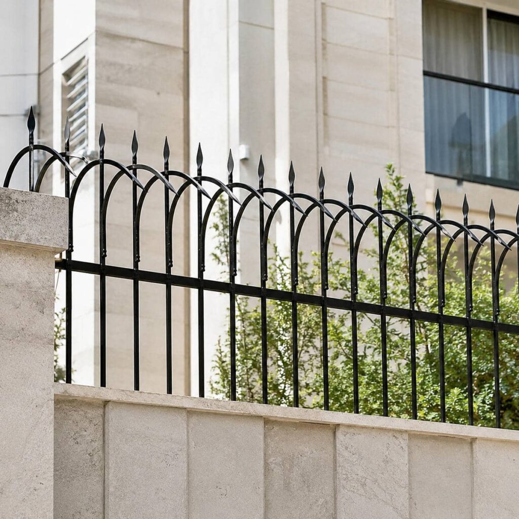 قیمت حفاظ دیوار مدرن خطی بر اساس شرایط اجرا