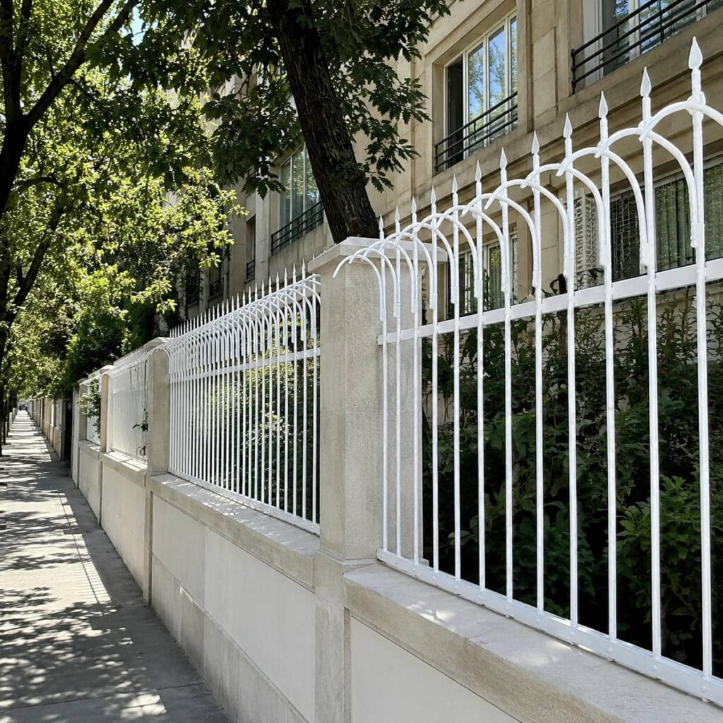 خرید حفاظ دیوار کوتاه حیاط متناسب با ارتفاع مؤثر