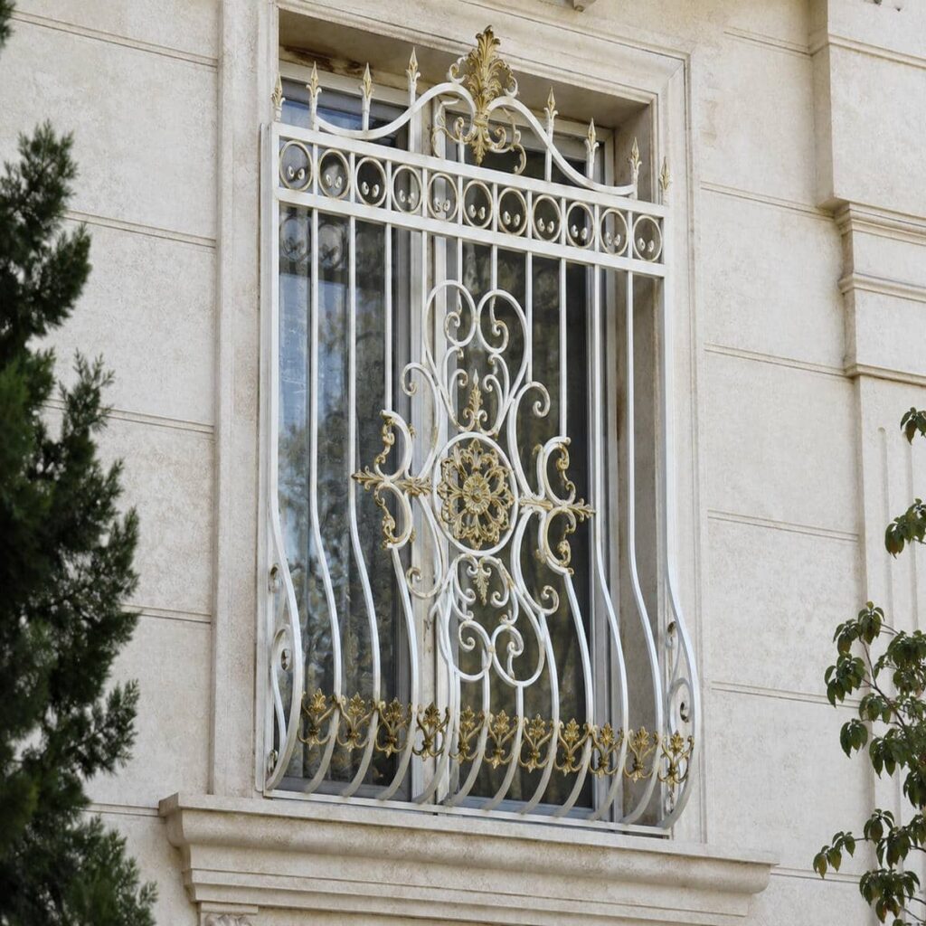 سفارش حفاظ پنجره قوسی کتیبه دار با شابلون دقیق