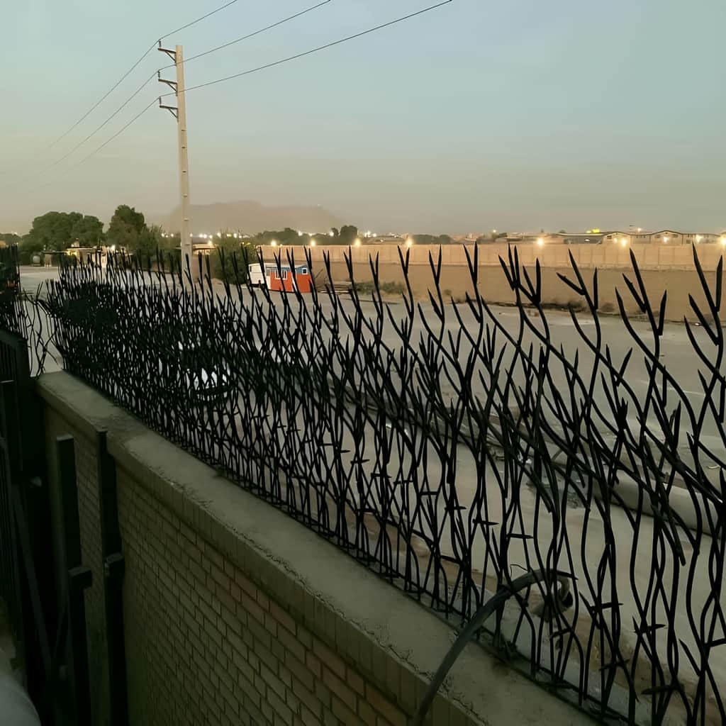 حفاظ بوته ای با پوشش رنگ مقاوم