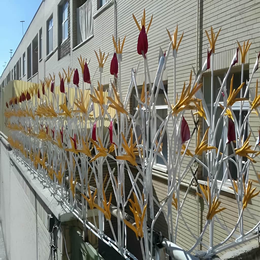 حفاظ دیوار با طرح غنچه