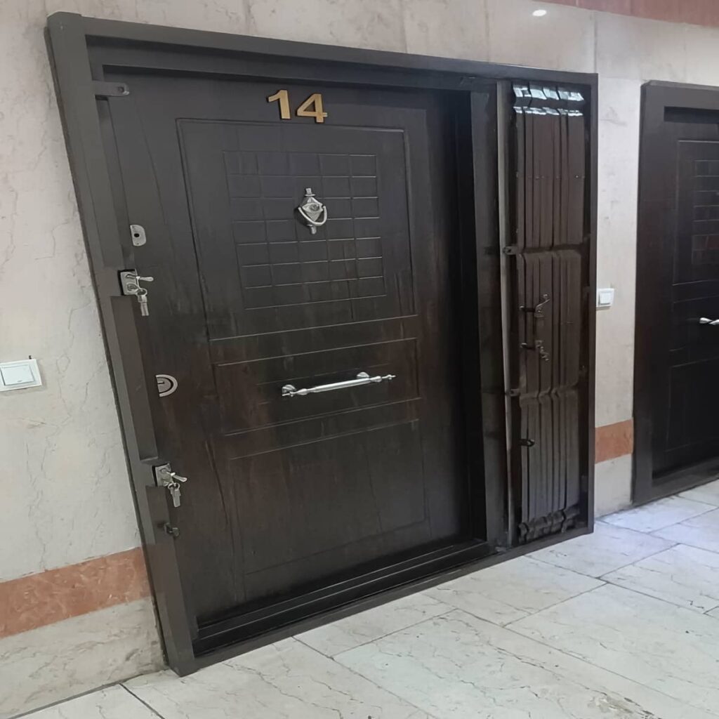 مدل ساده حفاظ ورودی