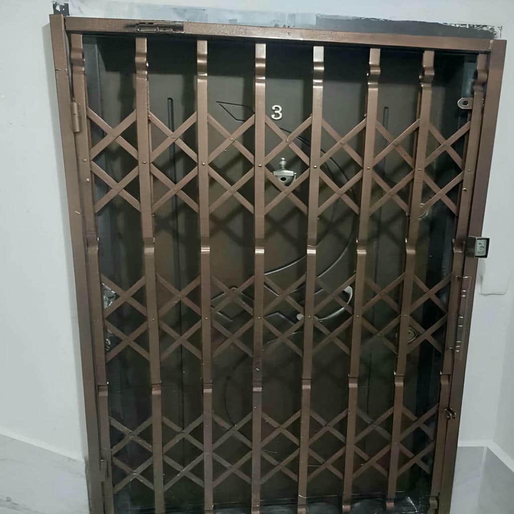 درب آکاردئونی ضد سرقت درب آکاردئونی ضد سرقت