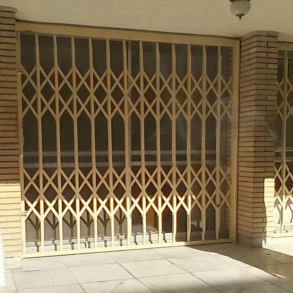 محافظ کشویی فضای ورودی