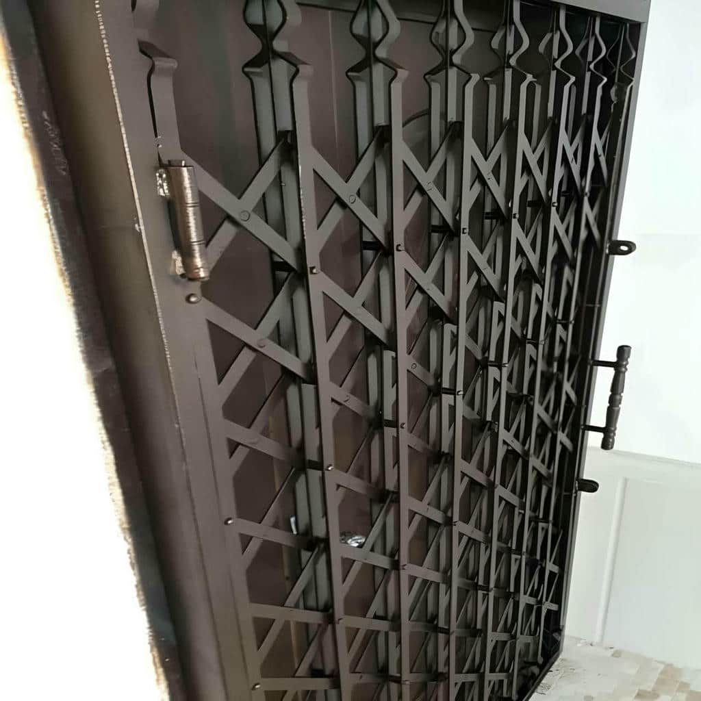 مرکز عرضه مستقیم درب آکاردئونی مناسب ویلا و باغ