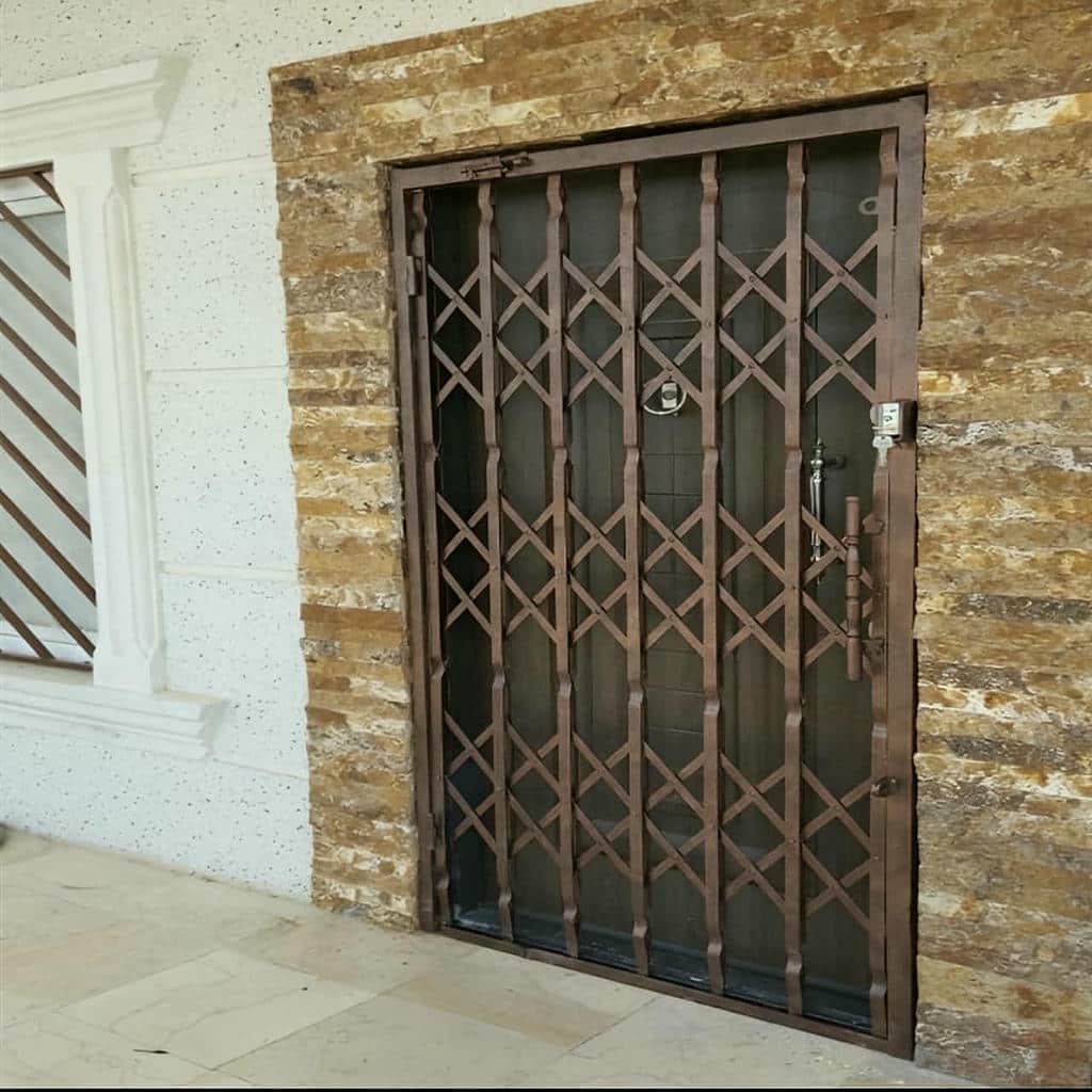گارد آکاردئونی فضای ورودی