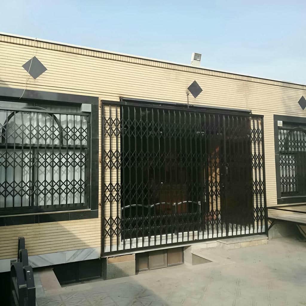 محافظ ورودی آپارتمان مدرن