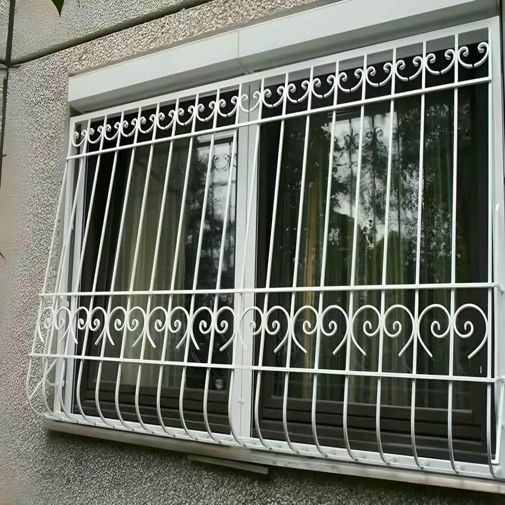 حفاظ فرفورژه با طرح تزئینی حفاظ فرفورژه با طرح تزئینی