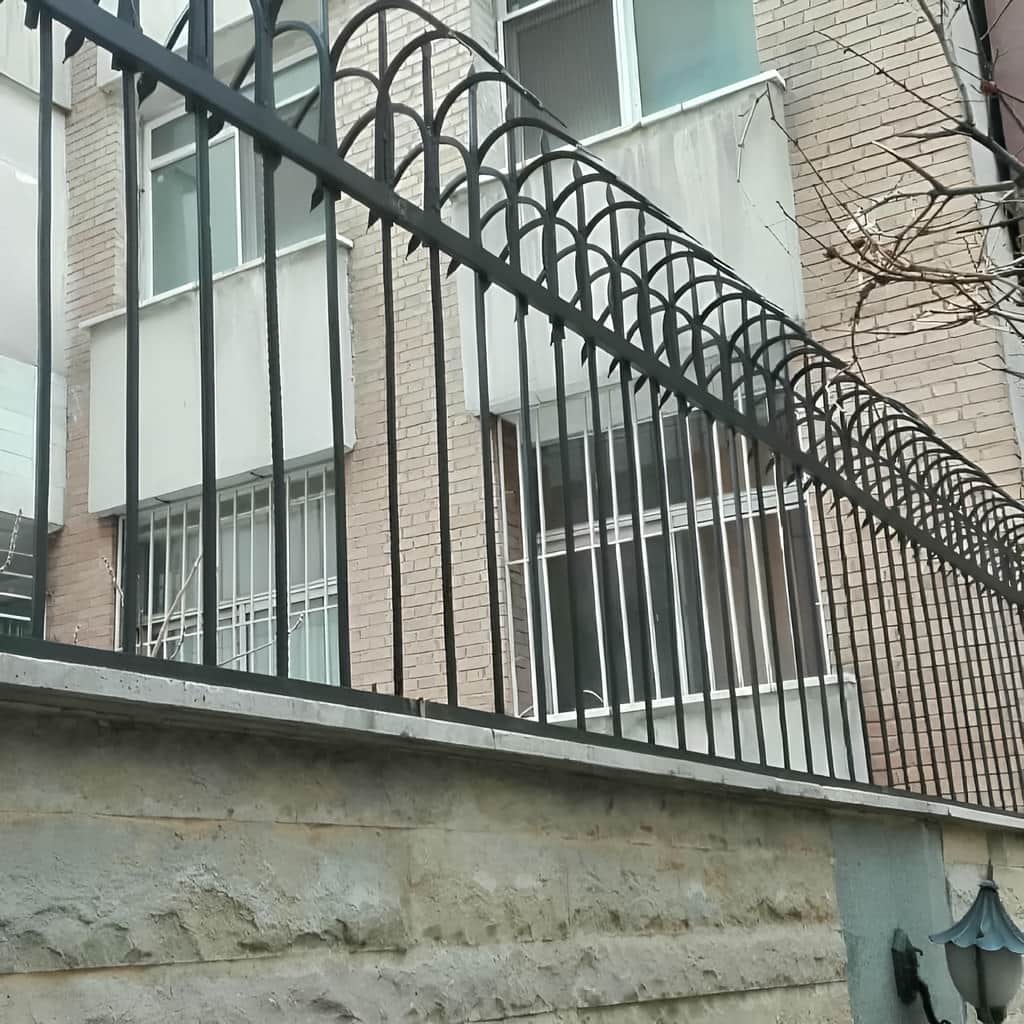حفاظ سرنیزه ای مناسب نمای مسکونی