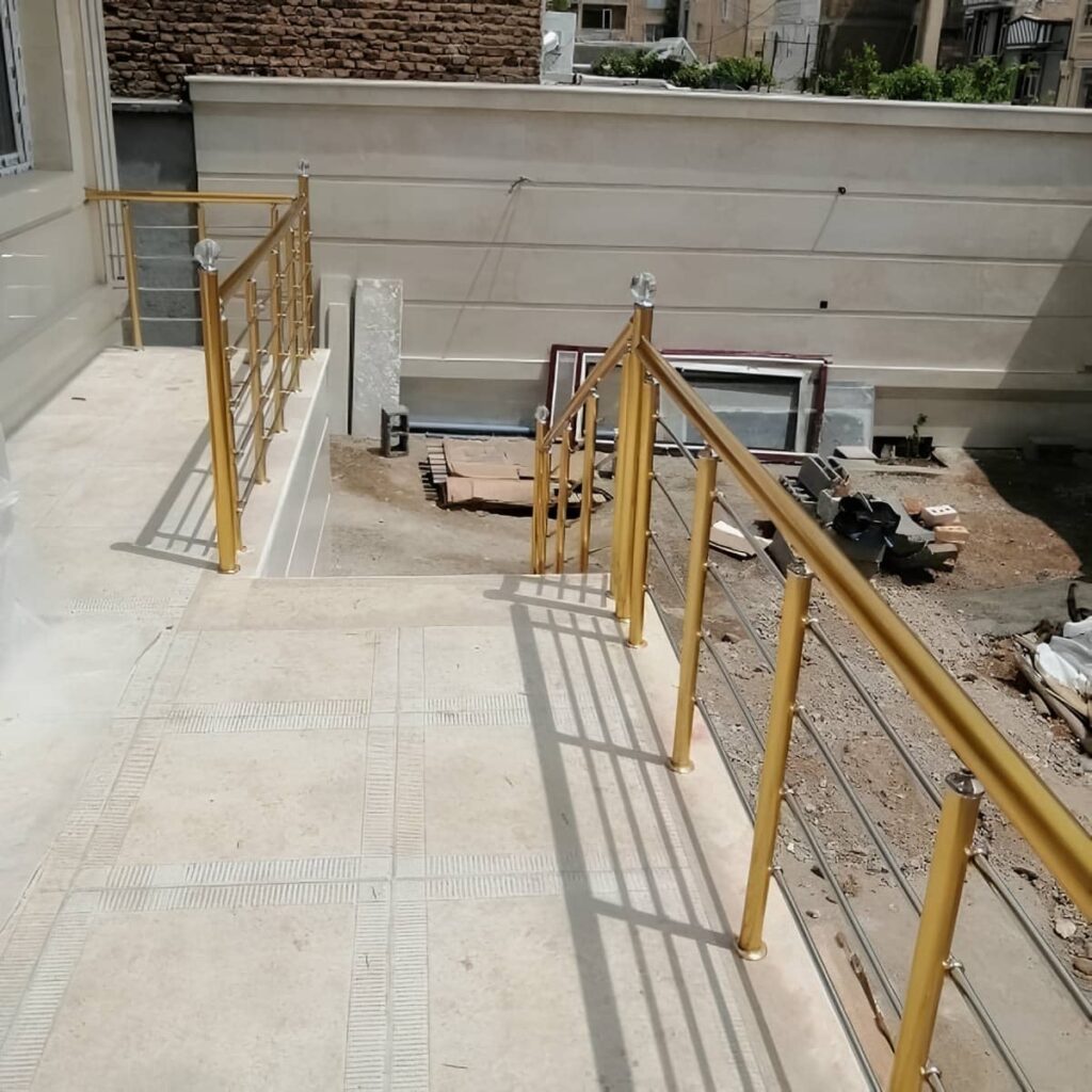 نرده بالکن آلومینیومی نمای ساختمان