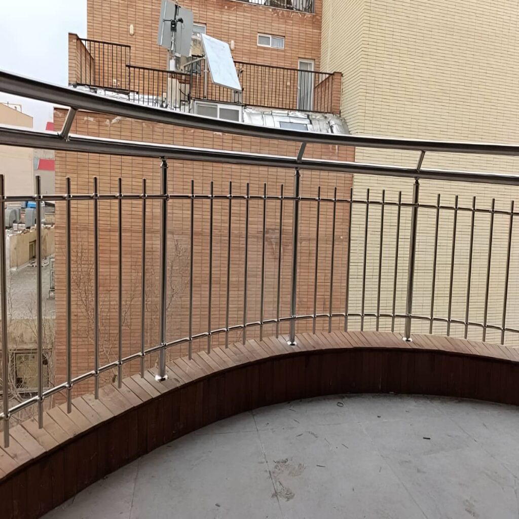 نرده مدرن با رنگ سفارشی نرده مدرن با رنگ سفارشی