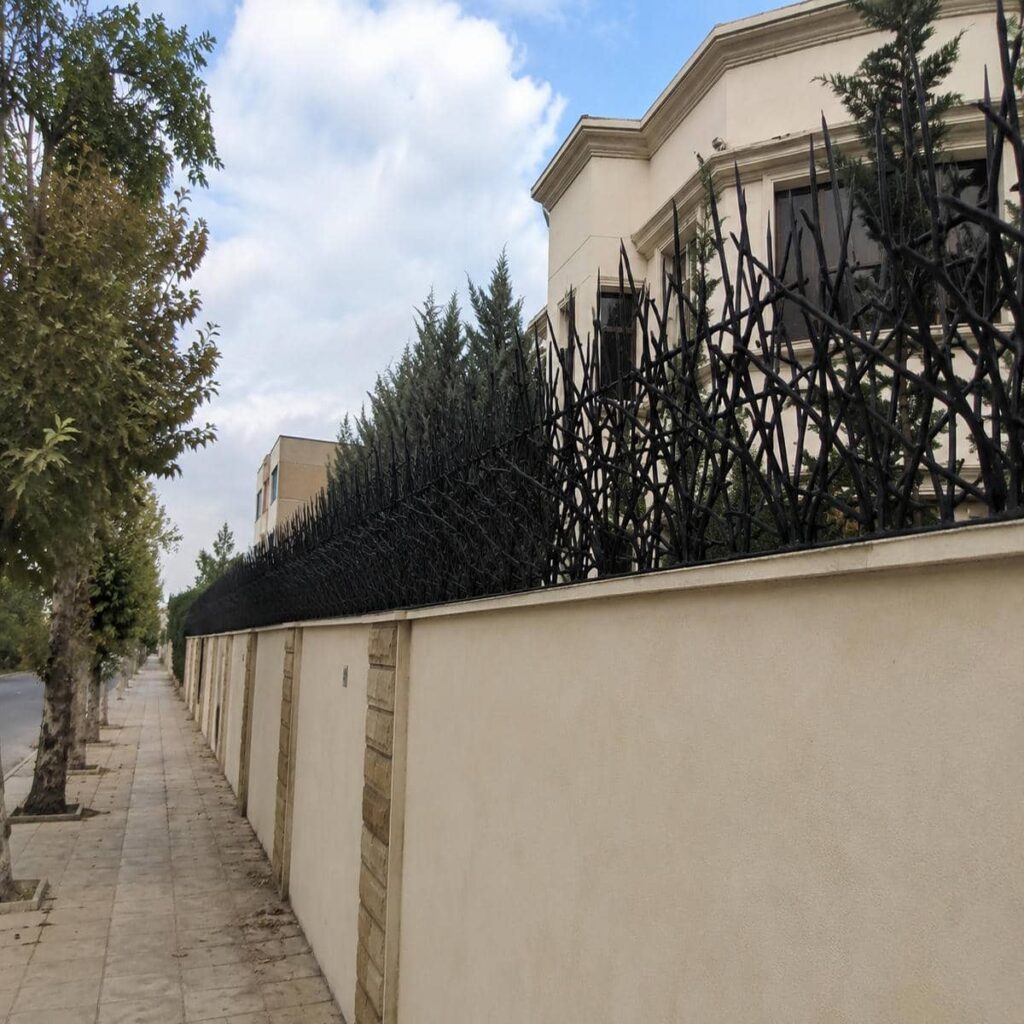 حفاظ سرنیزه ای فلزی