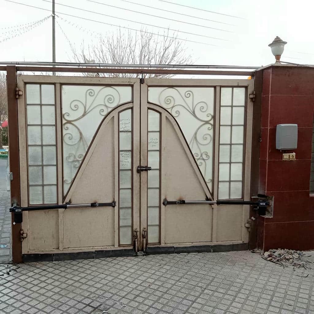 جک بازویی با بدنه فلزی و اتصالات