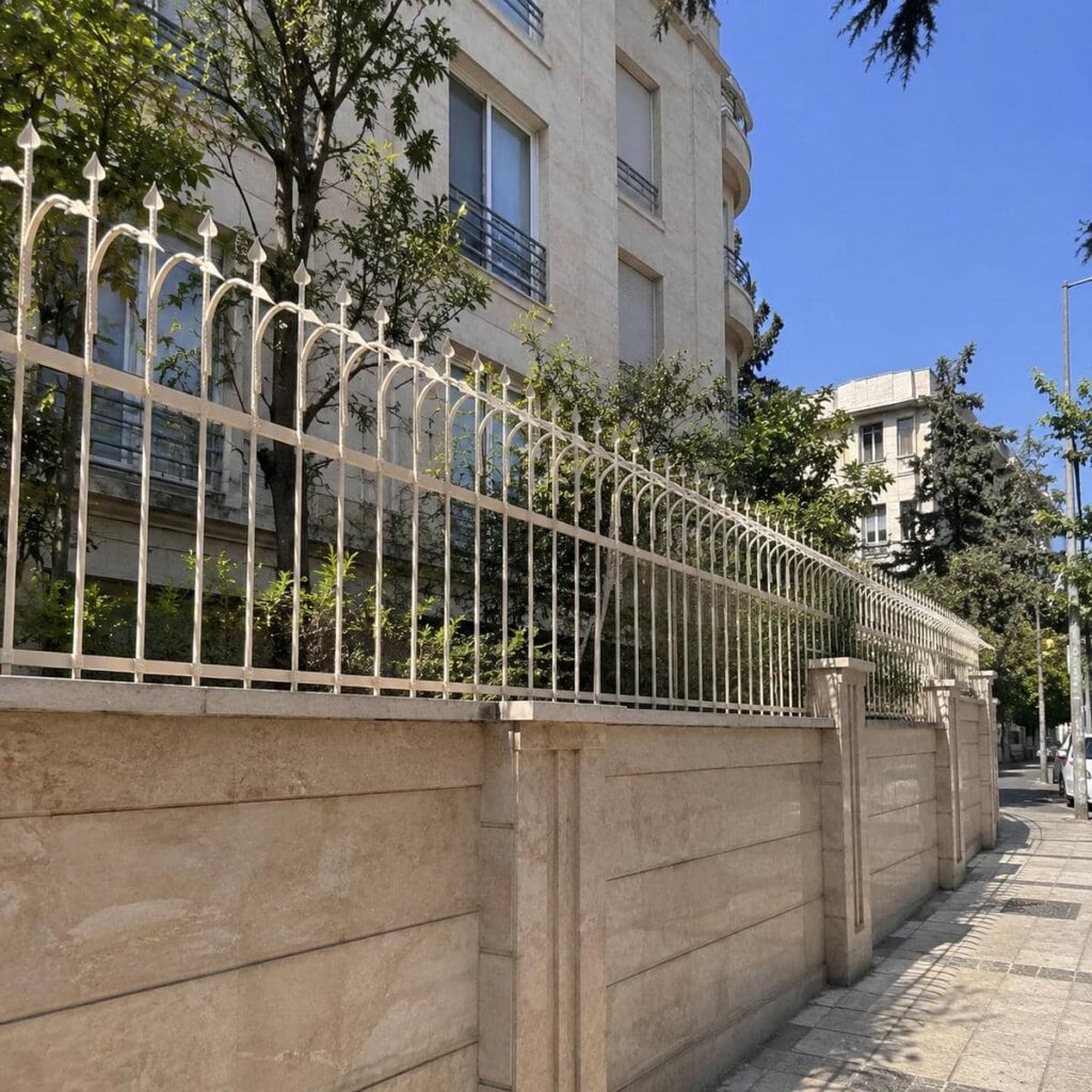 حفاظ دیوار سفارشی برای ساختمان در استان قزوین حفاظ دیوار سفارشی برای ساختمان در استان قزوین