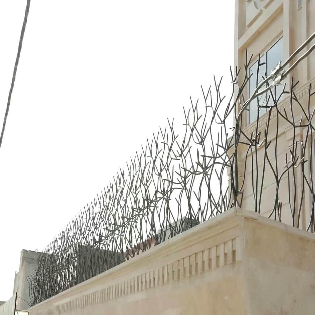 حفاظ دیوار سفارشی روی دیوار آجری در استان خوزستان حفاظ دیوار سفارشی روی دیوار آجری در استان خوزستان