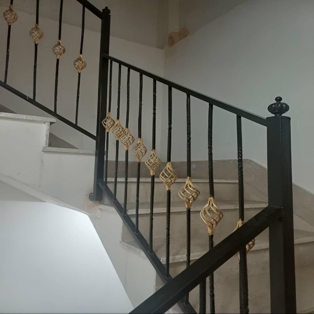 حفاظ راه پله مدرن در استان خوزستان