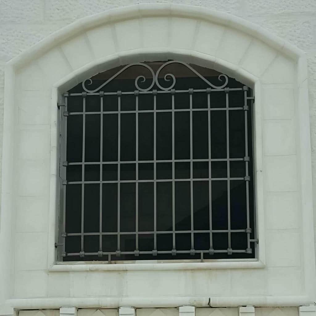 حفاظ پنجره ساده برای نمای ساختمان در استان زنجان