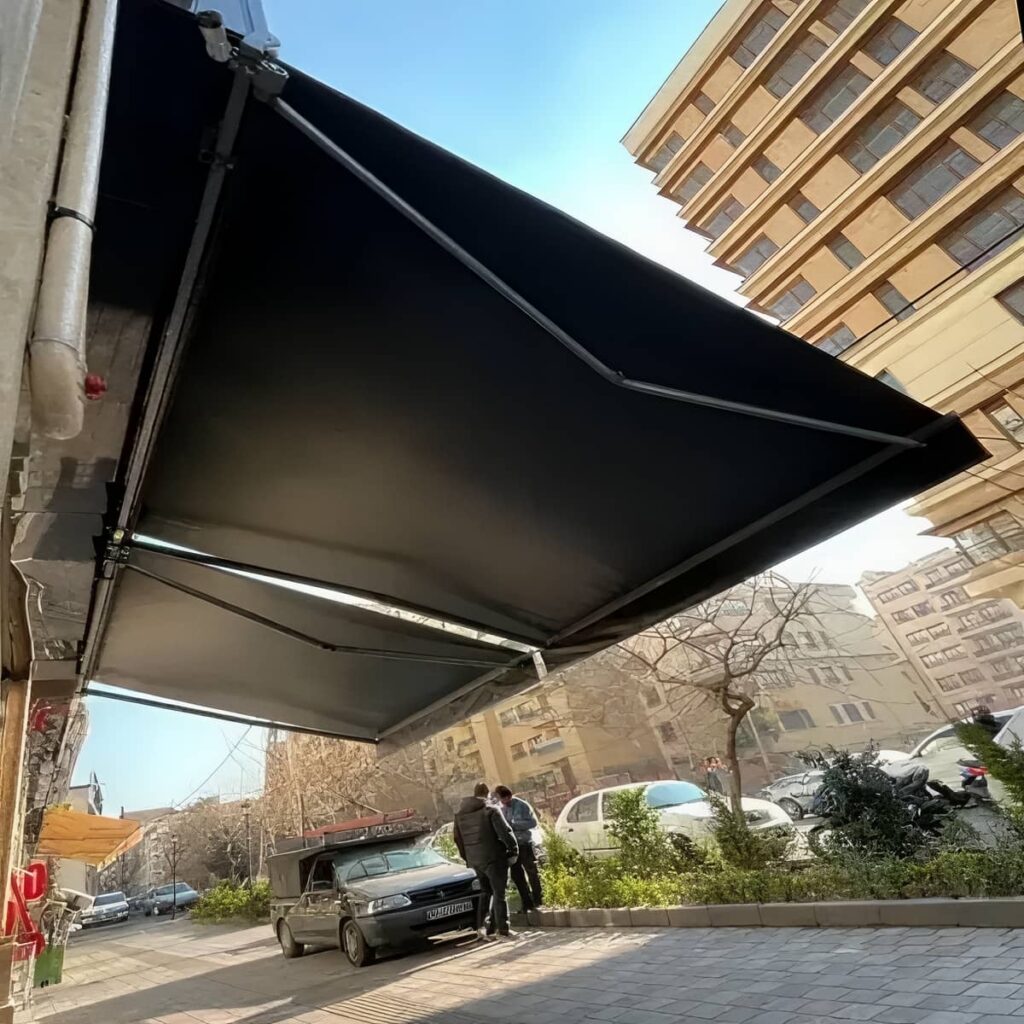 سایبان اتوماتیک استان قم روی تراس مسکونی