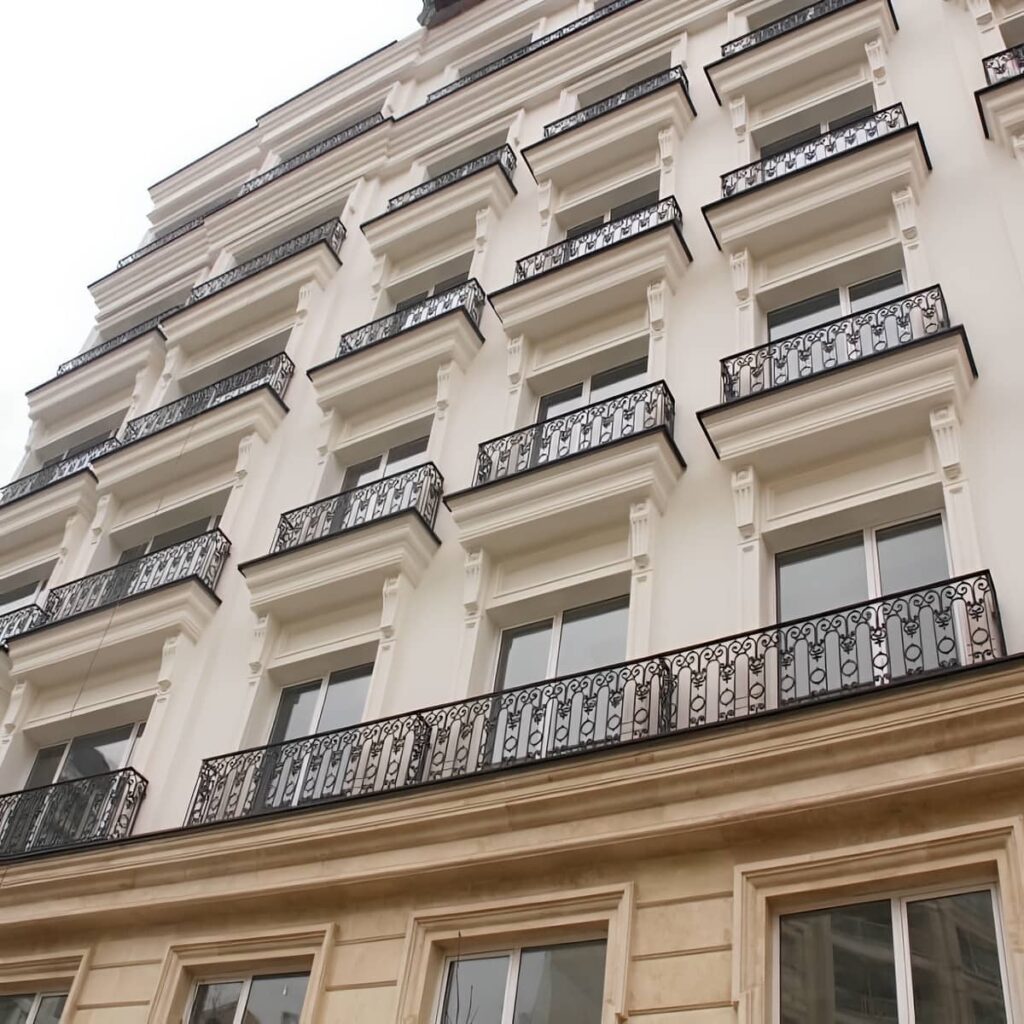 نرده بالکن آهنی با طرح هندسی نرده بالکن آهنی با طرح هندسی