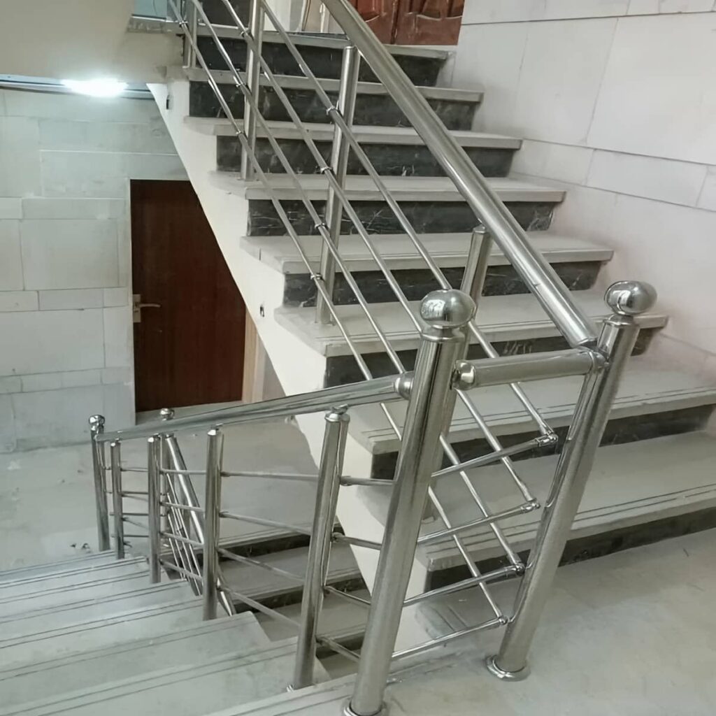 نرده راه پله استیل براق در قزوین