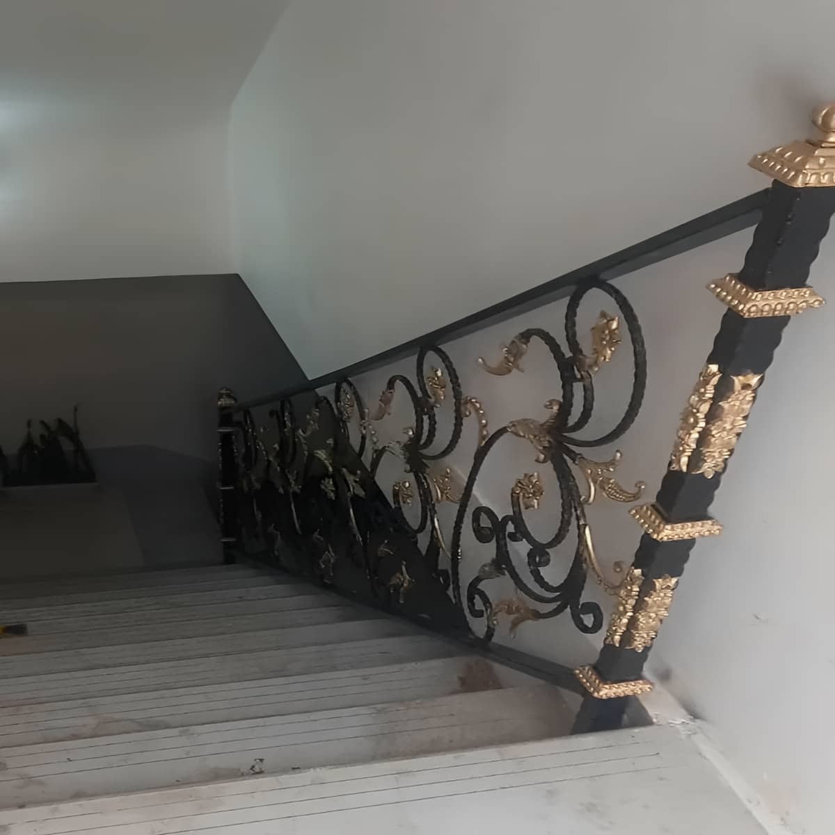 نرده راه پله فلزی مشکی در اهواز