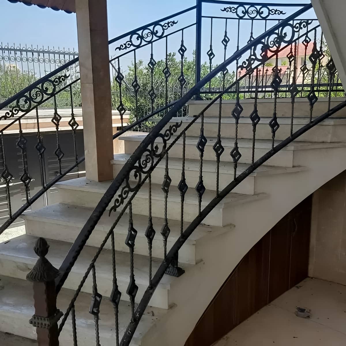 نرده راه پله فلزی مشکی در کرمان