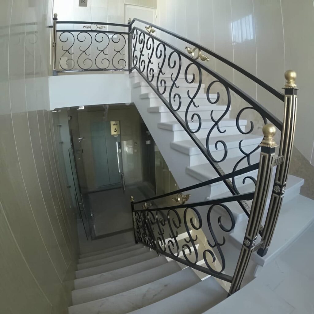 نرده راه پله مدرن در استان اصفهان