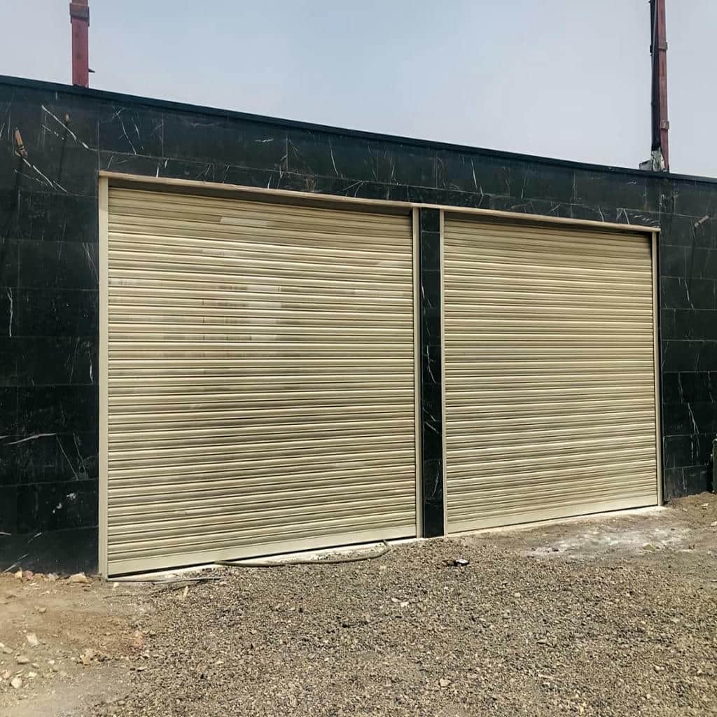 کرکره برقی ریموت دار در پارکینگ استان ایلام کرکره برقی ریموت دار در پارکینگ استان ایلام