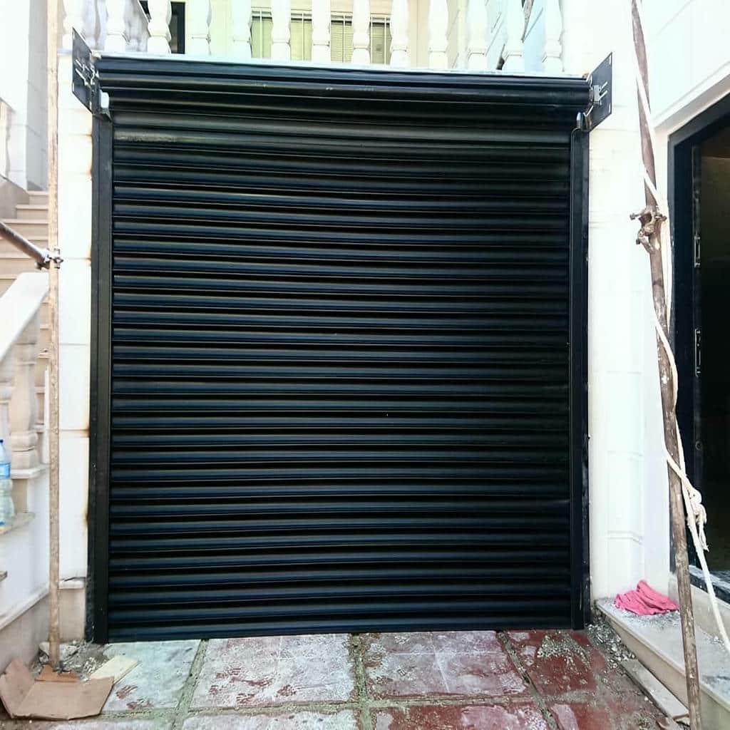 کرکره برقی سفارشی برای دهانه عریض در استان یزد