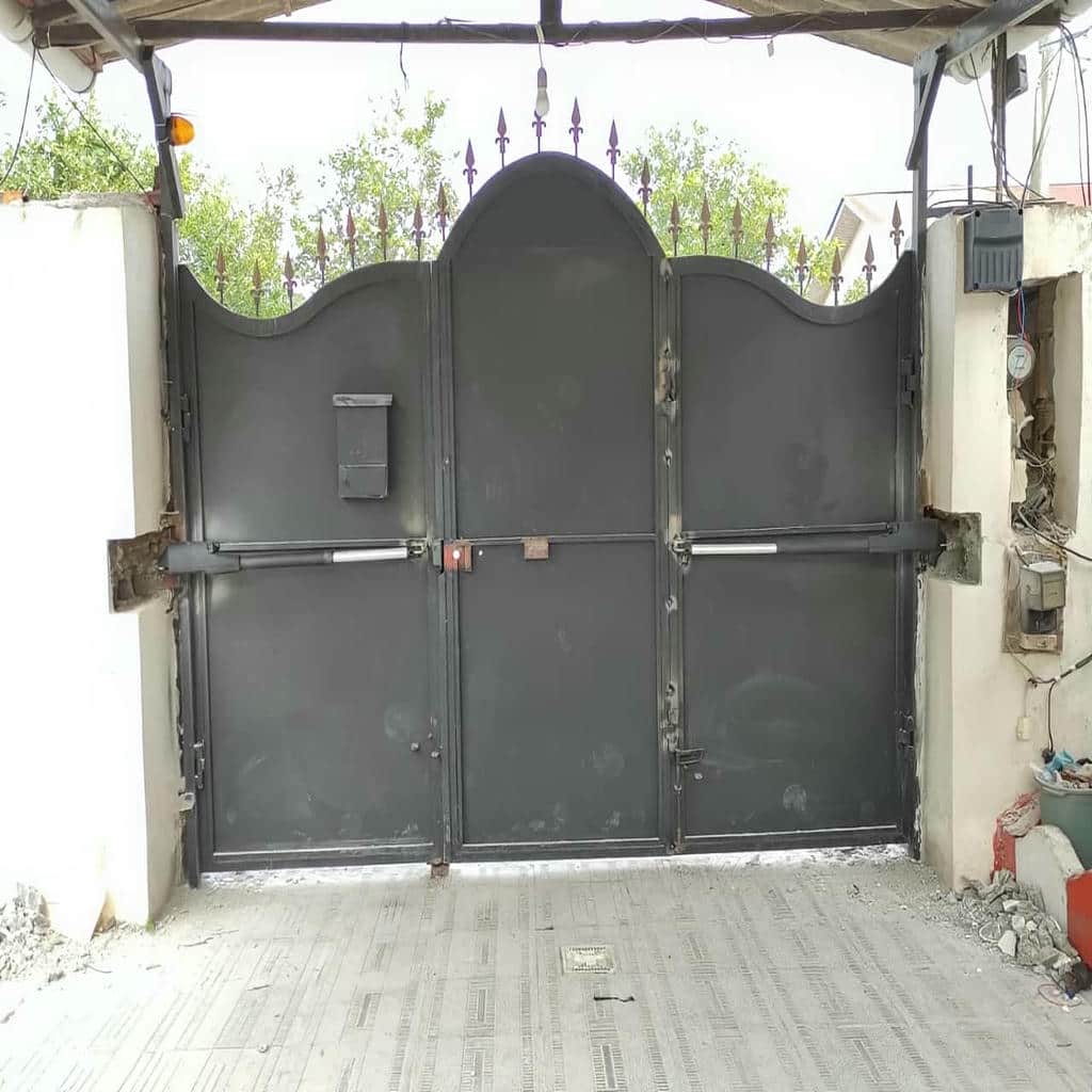 مرکز فروش و سفارش جک درب پارکینگ در زاهدان و حومه