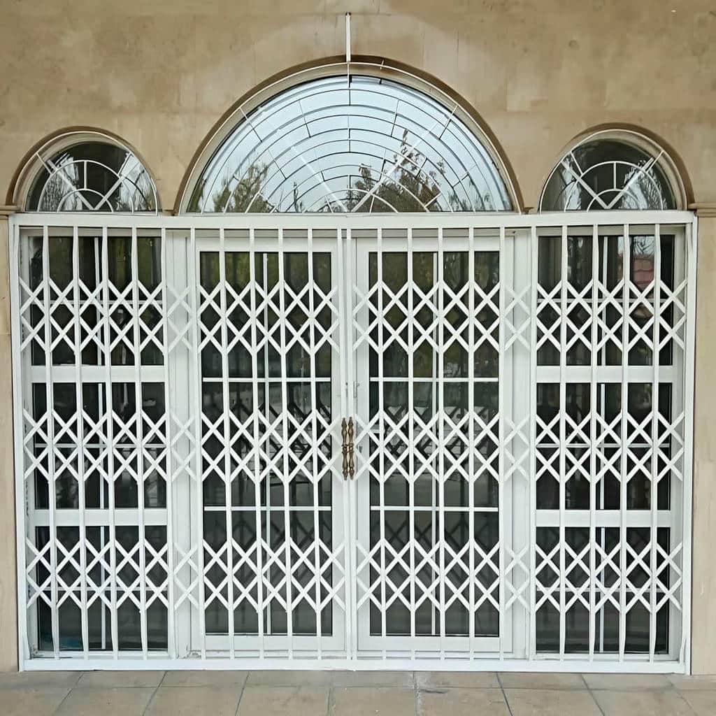 مرکز تخصصی فروش حفاظ درب آکاردئونی در استان تهران