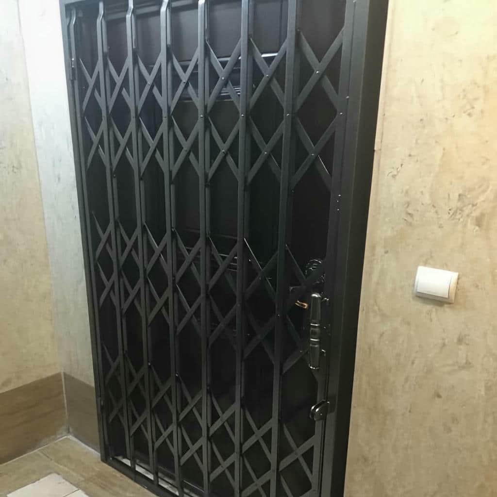 فروش و سفارش حفاظ درب آکاردئونی در اراک و حومه