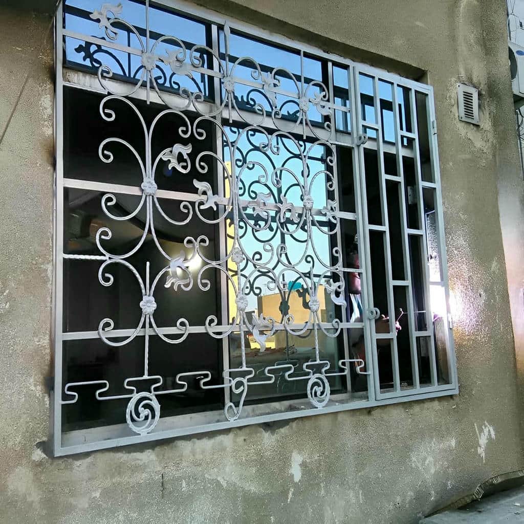 حفاظ پنجره آهنی مشکی در استان کردستان مرکز تخصصی حفاظ پنجره در استان کردستان